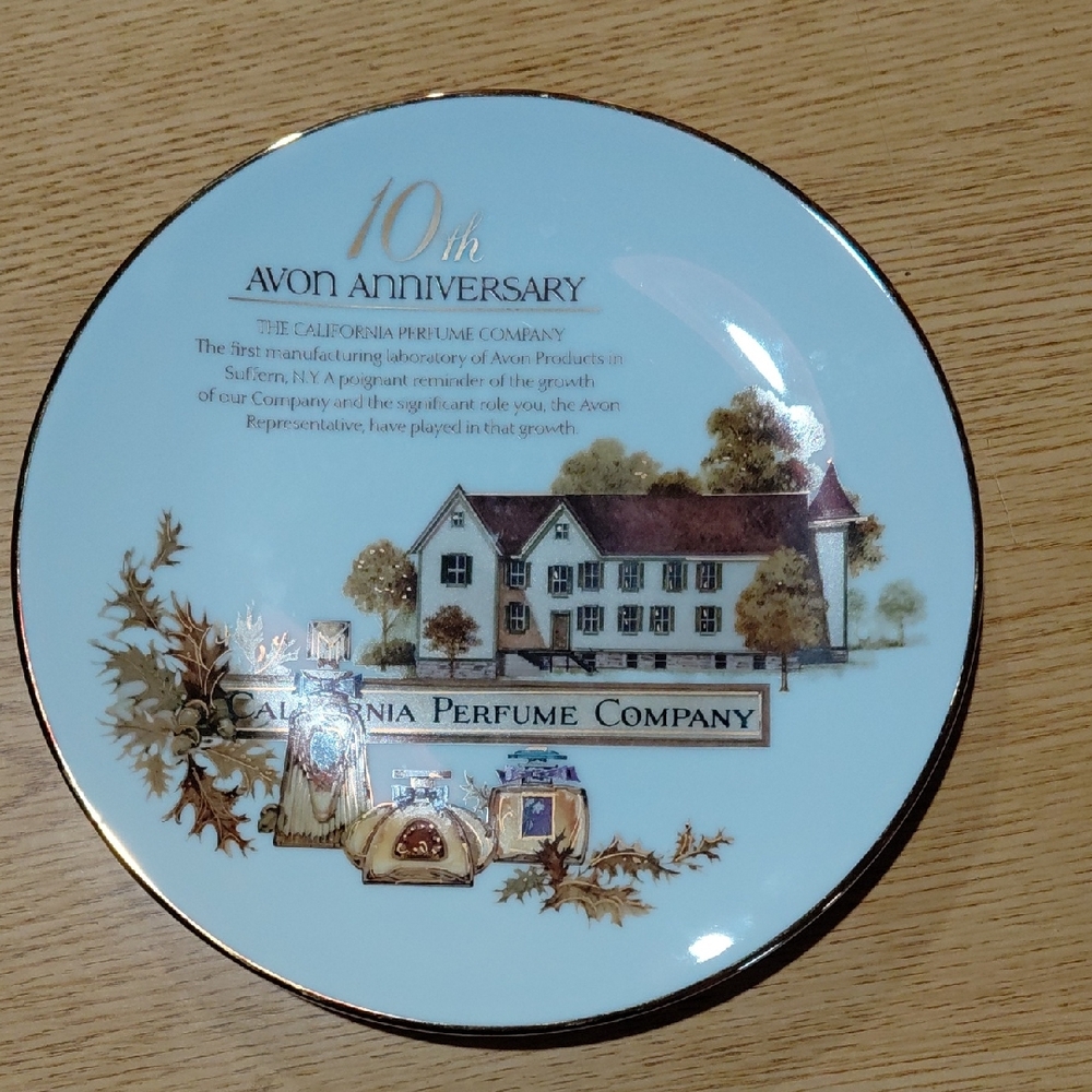 Avon 10th Anniversary Plate with Gold and Brown Accents